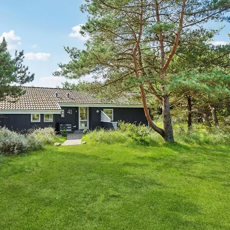 4 Bedroom Amazing In Fjerritslev Torup Strand