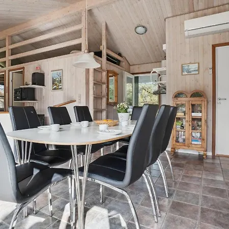 Holiday home 4 Bedroom Amazing In Fjerritslev *