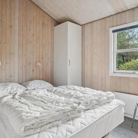 Holiday home 4 Bedroom Amazing In Fjerritslev *